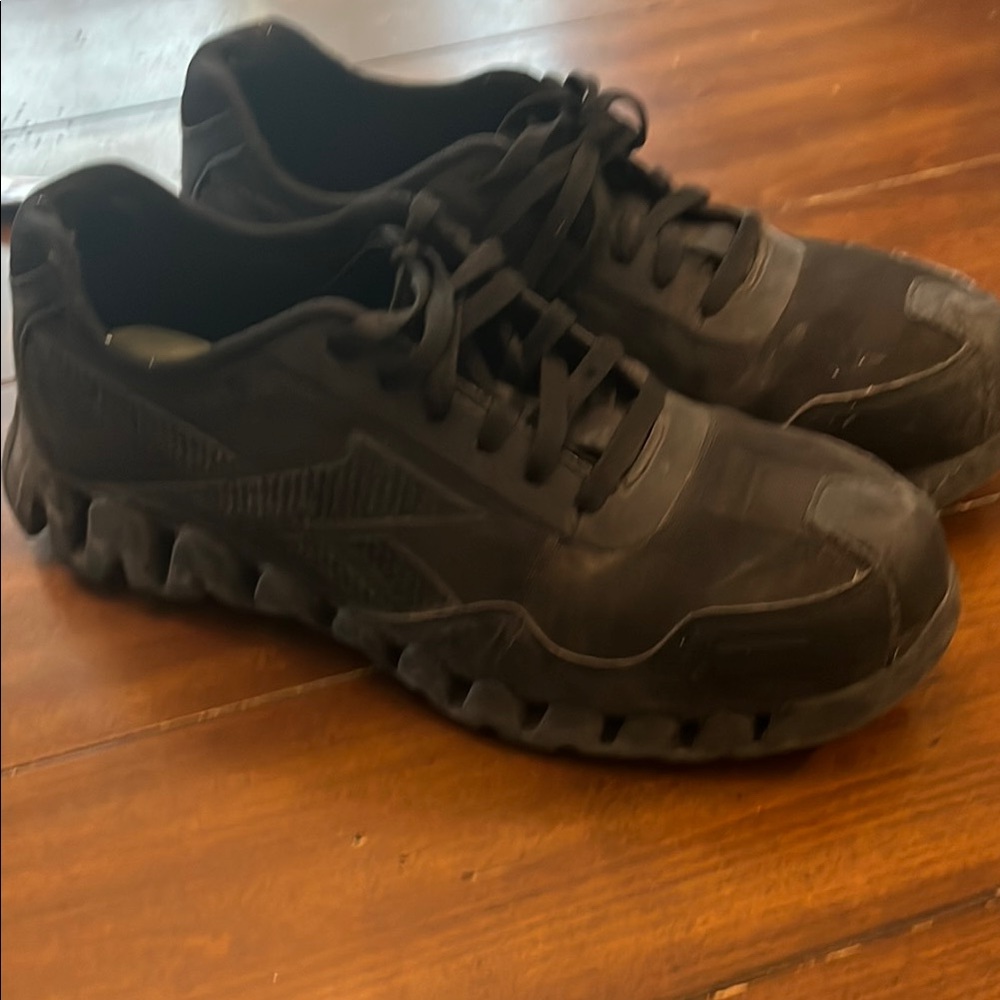 Reebok steel toe shoes